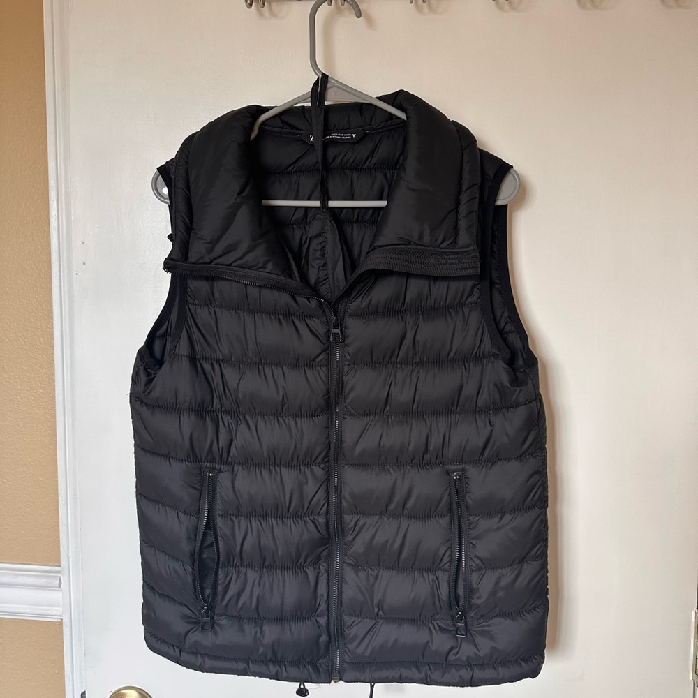 Zara Black Puffer Vest